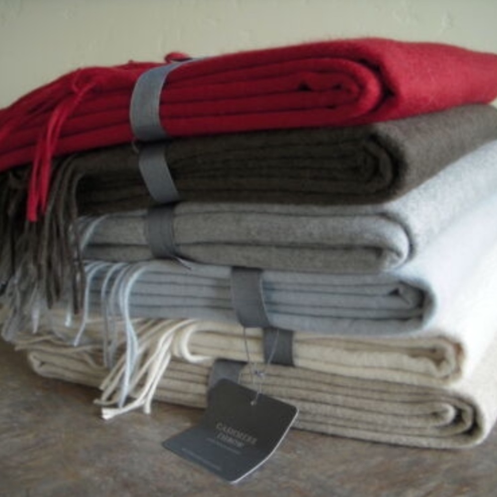 Restoration Hardware 100% Cashmere Throw
